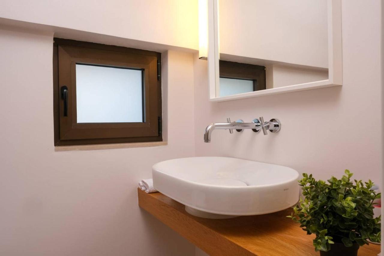 Urban Luxury Homm Apt. In Deinokratous Str. Apartamento Atenas Exterior foto